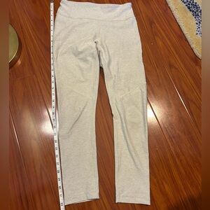 Outdoor voices 7/8 white leggings, size small